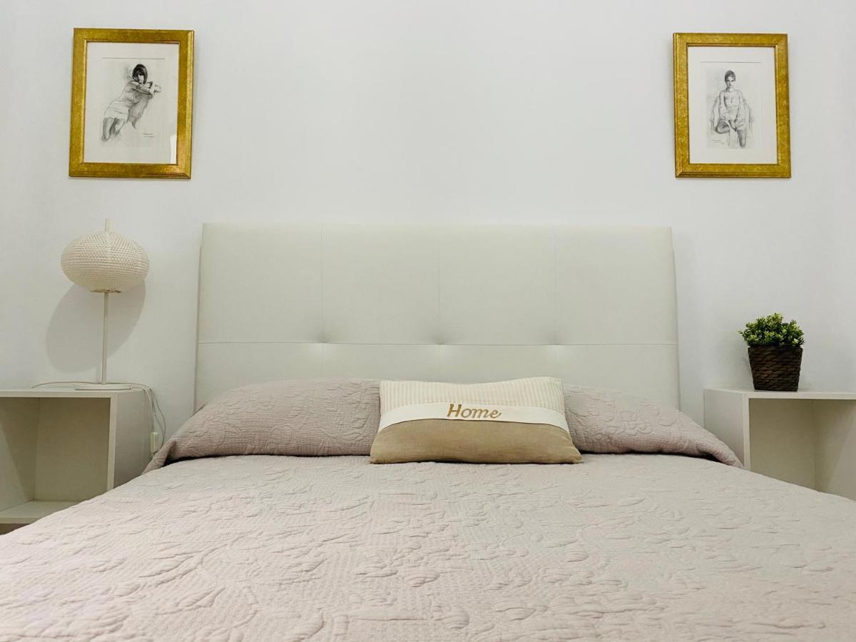 Solymar Beach Premium Malaga Bagian luar foto