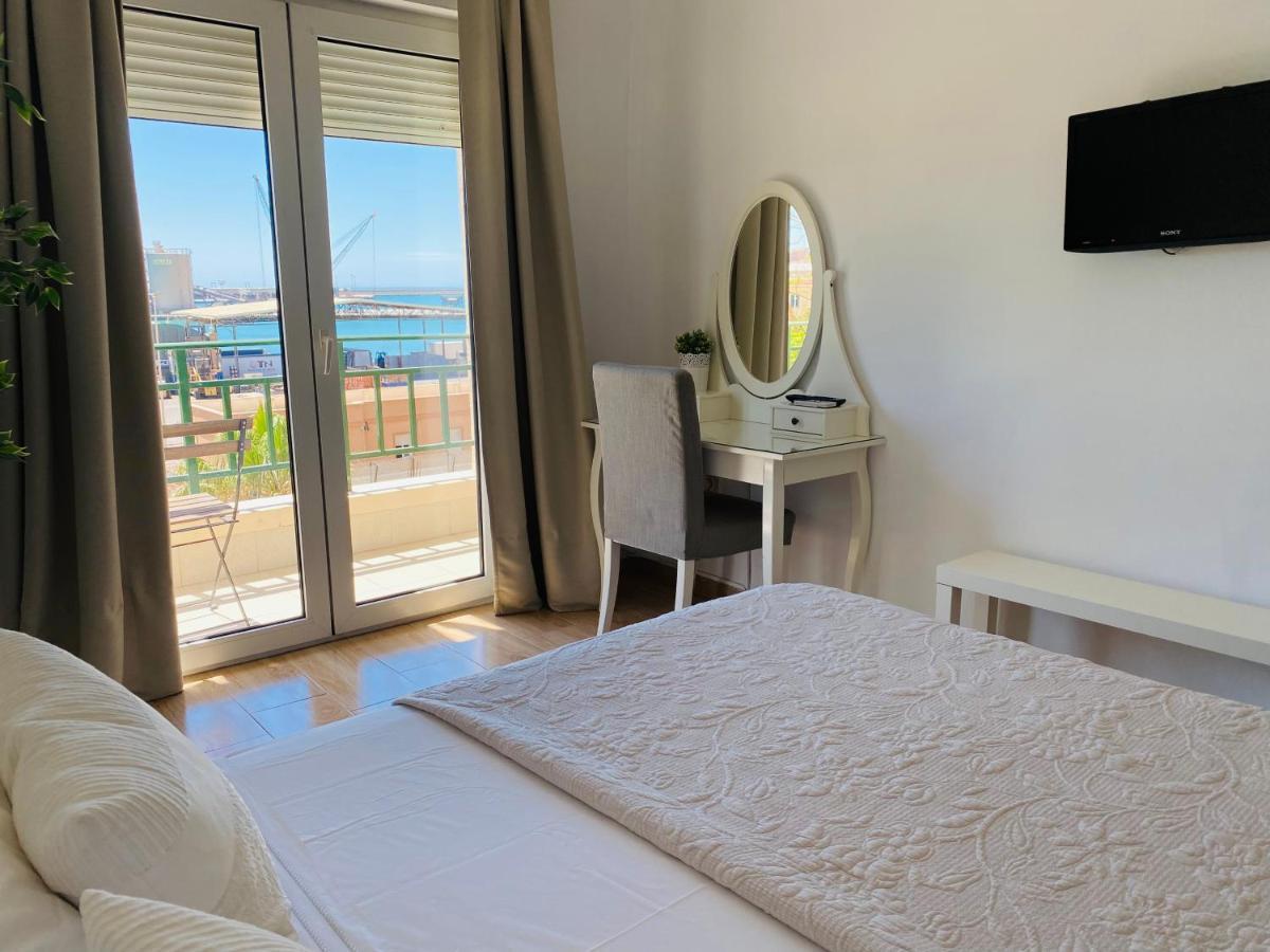 Solymar Beach Premium Malaga Bagian luar foto